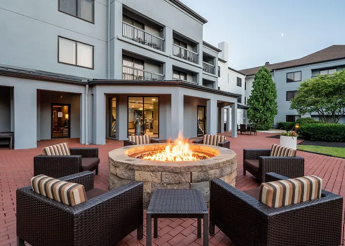 Courtyard Airport Hotel Columbus