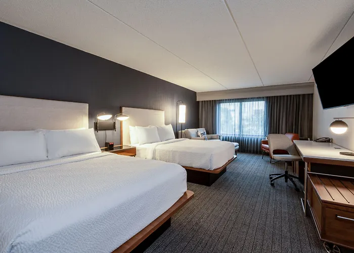 Courtyard Airport 3* Columbus