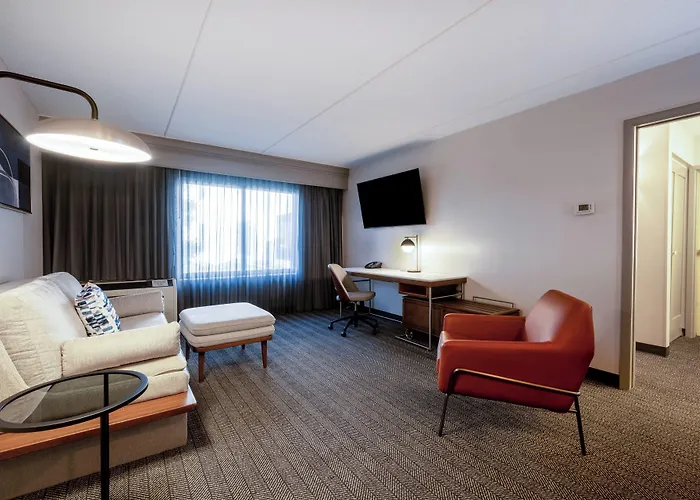 Courtyard Airport Hotel Columbus