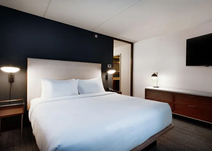 Courtyard Airport 3* Columbus