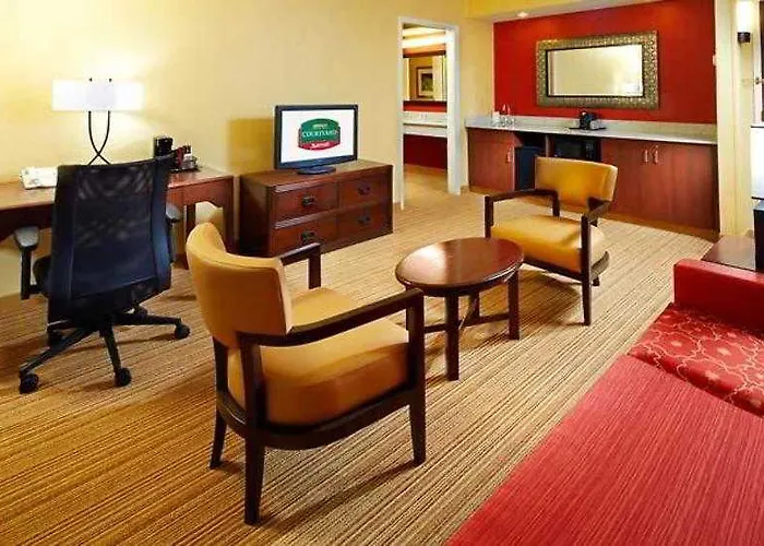 Hotel Courtyard Airport Columbus