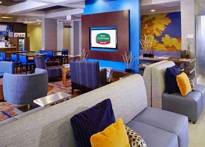 Courtyard Airport Hotel Columbus